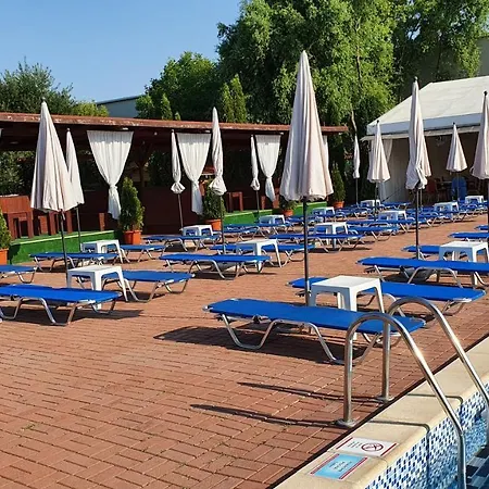 Hotel Garden Club