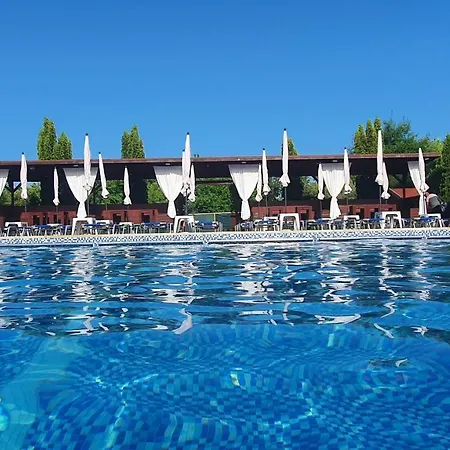 Hotel Garden Club Brasov