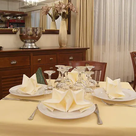 Garden Club Hotel Brasov