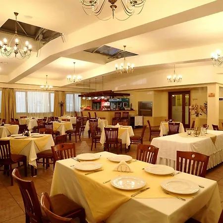 Garden Club Hotel Brasov