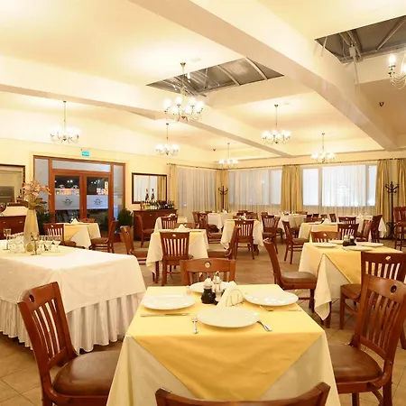 Hotel Garden Club Brasov
