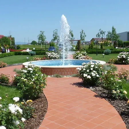 Garden Club 3*